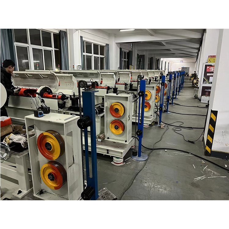 100/12 Horisontal rør stranding maskin